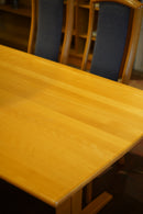 ダイニングテーブル <br> 大和店 - ヴィンテージ SHARK ATTACK