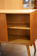 オークウッド サイドボード/キャビネット <br> cerote antiques - ヴィンテージ SHARK ATTACK