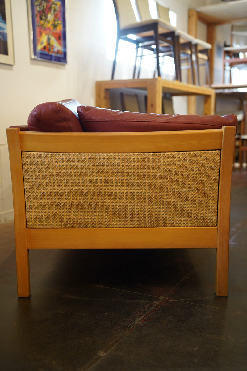 レザー 3シーターソファ <br> 大和店 - ヴィンテージ SHARK ATTACK