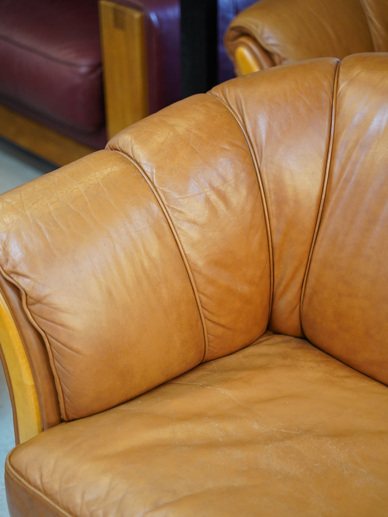 レザー 2シーターソファ<br> 大和店 - ヴィンテージ SHARK ATTACK