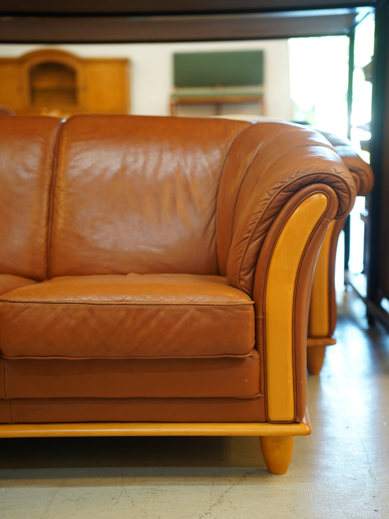 レザー 2シーターソファ<br> 大和店 - ヴィンテージ SHARK ATTACK