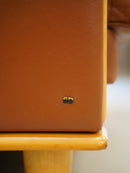 レザー 2シーターソファ<br> 大和店 - ヴィンテージ SHARK ATTACK