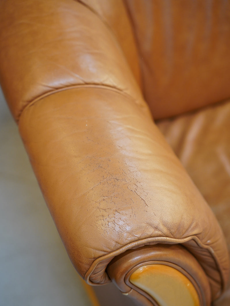 レザー 3シーターソファ <br> 大和店 - ヴィンテージ SHARK ATTACK