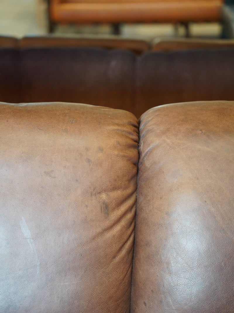 レザー 2シーターソファ <br> 大和店 - ヴィンテージ SHARK ATTACK