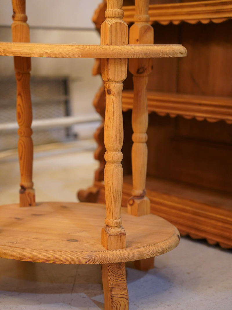 パインウッド シェルフ <br> 大和店 - ヴィンテージ SHARK ATTACK