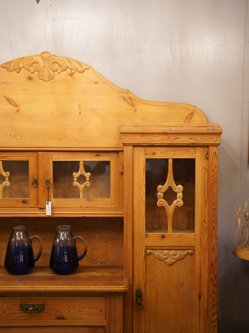 パインウッド キャビネット/カップボード <br> 大和店 - ヴィンテージ SHARK ATTACK