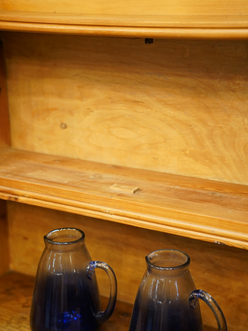 パインウッド キャビネット/カップボード <br> 大和店 - ヴィンテージ SHARK ATTACK