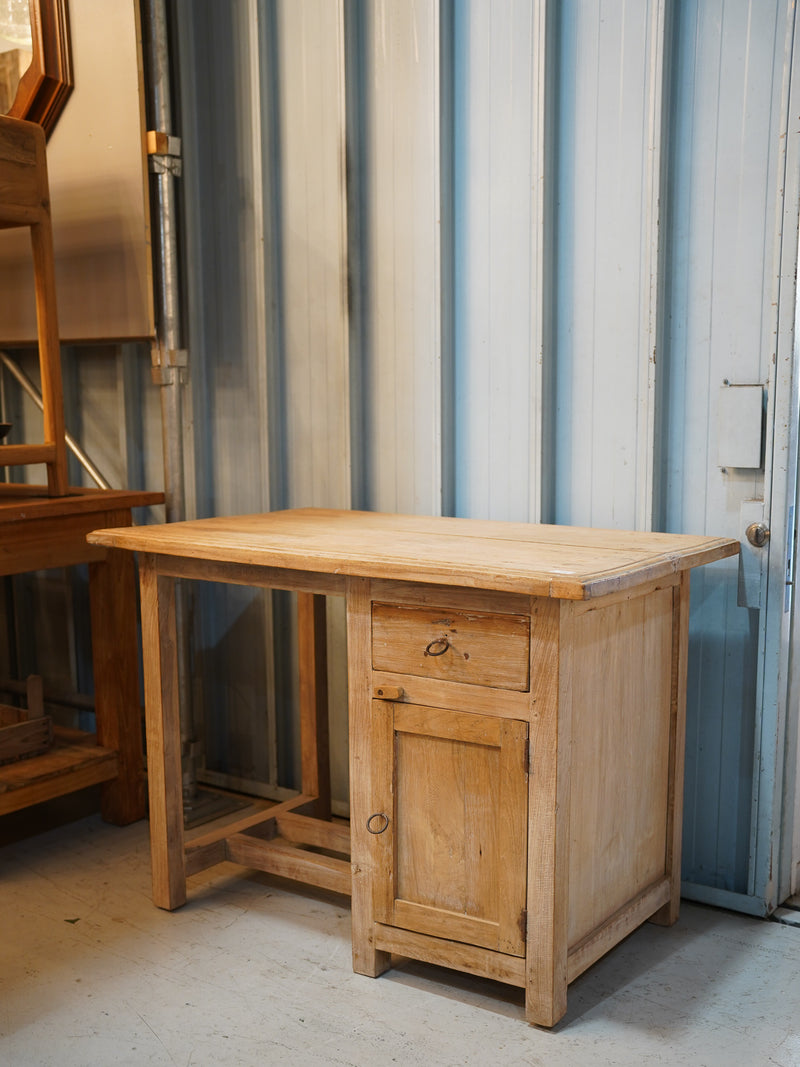 チークウッド デスク <br> 大和店 - ヴィンテージ SHARK ATTACK