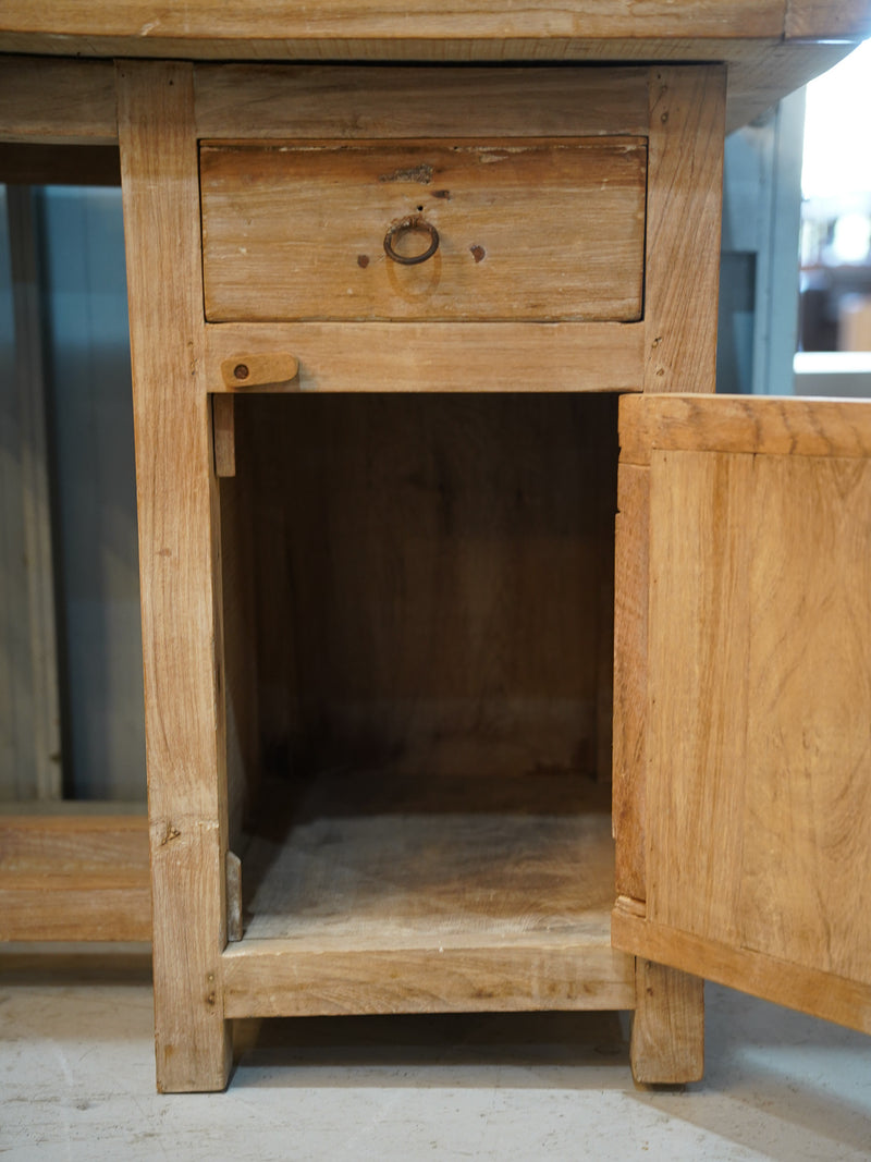 チークウッド デスク <br> 大和店 - ヴィンテージ SHARK ATTACK