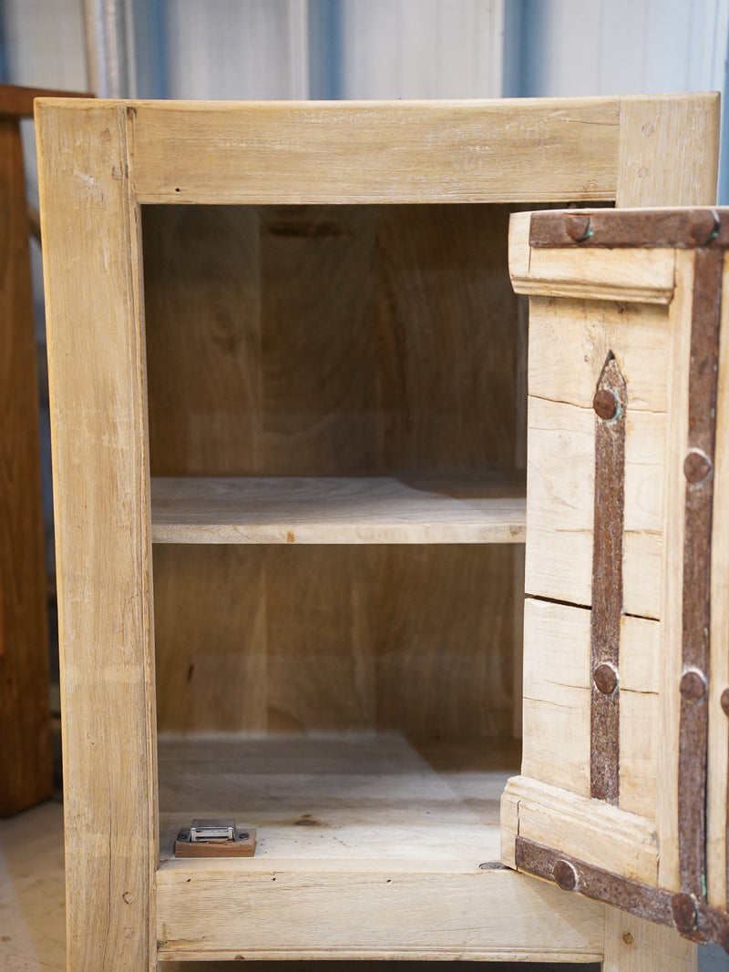 ウッド サイドキャビネット <br> 大和店 - ヴィンテージ SHARK ATTACK