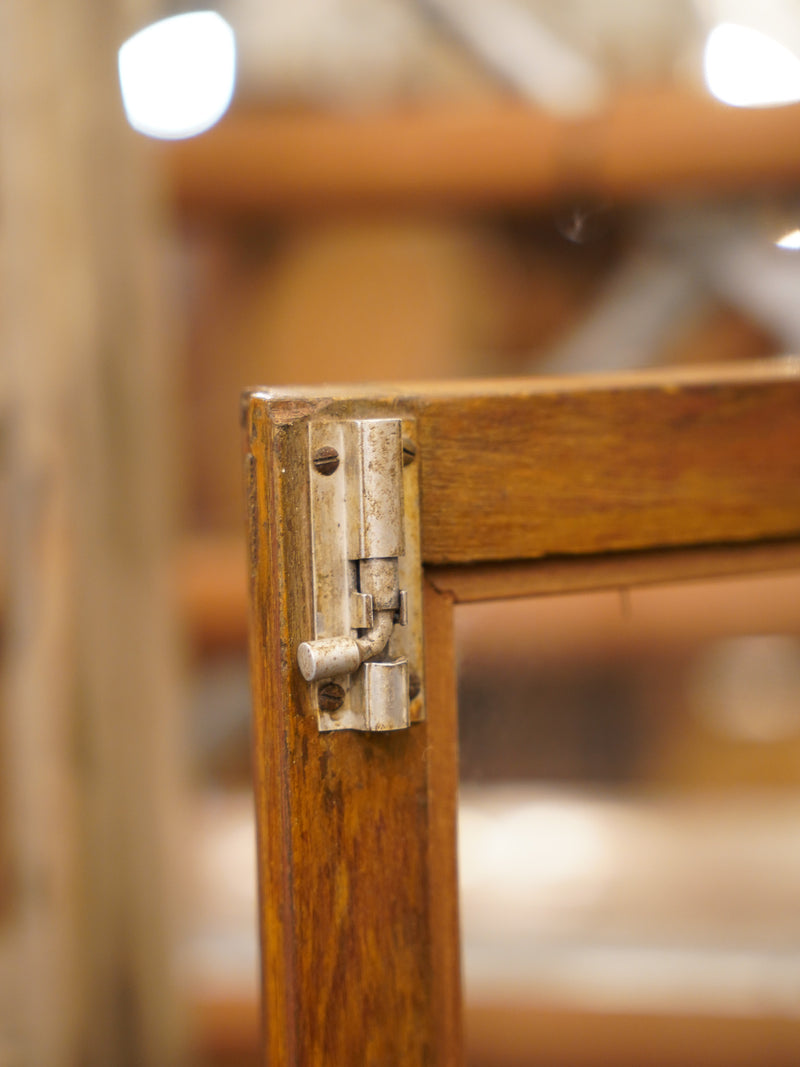 チークウッド ガラスショーケース <br> reload店 - ヴィンテージ SHARK ATTACK