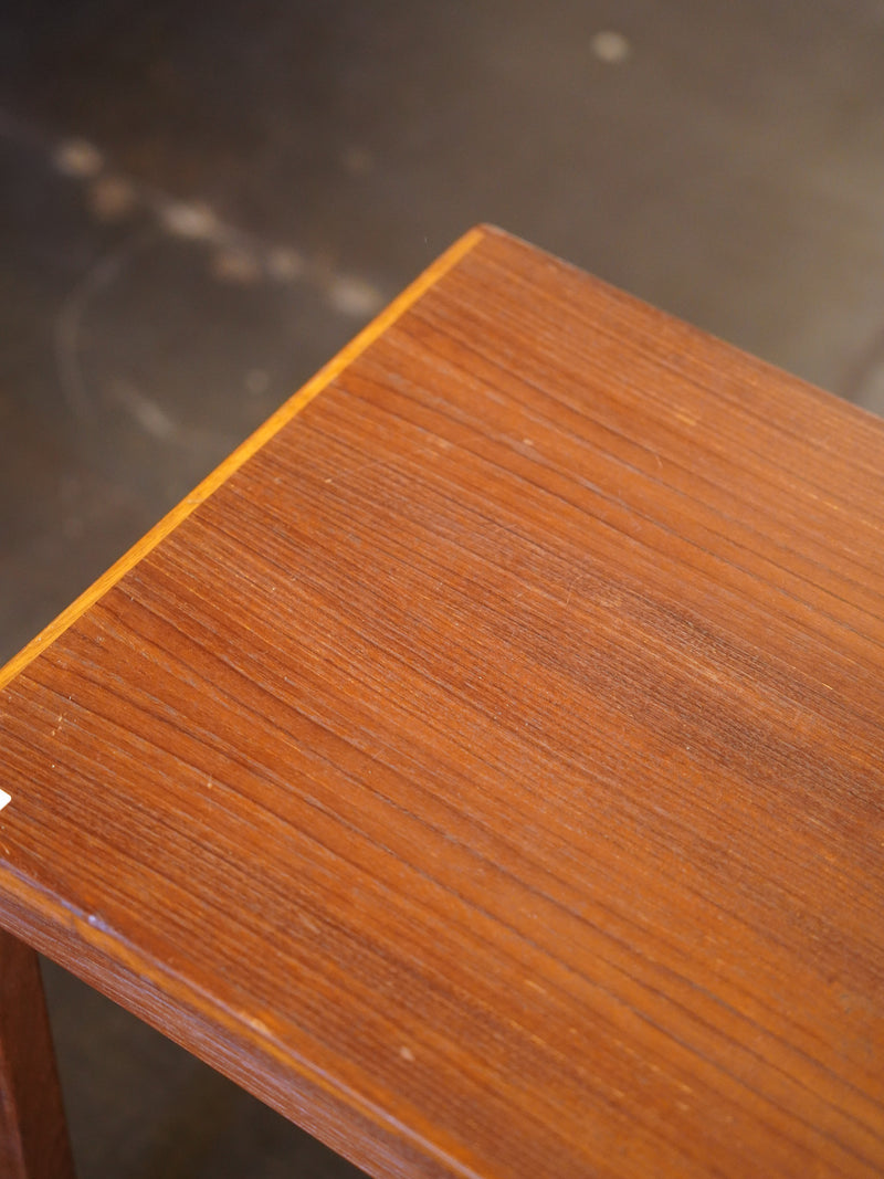 HMB MÖBLER <br>チークウッド コーヒーテーブル <br> 大和店 - ヴィンテージ SHARK ATTACK