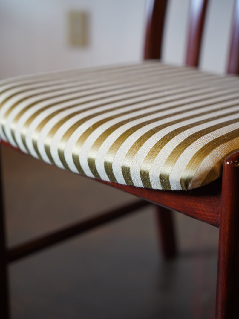 ウッド ダイニングチェア <br> 大和店 - ヴィンテージ SHARK ATTACK