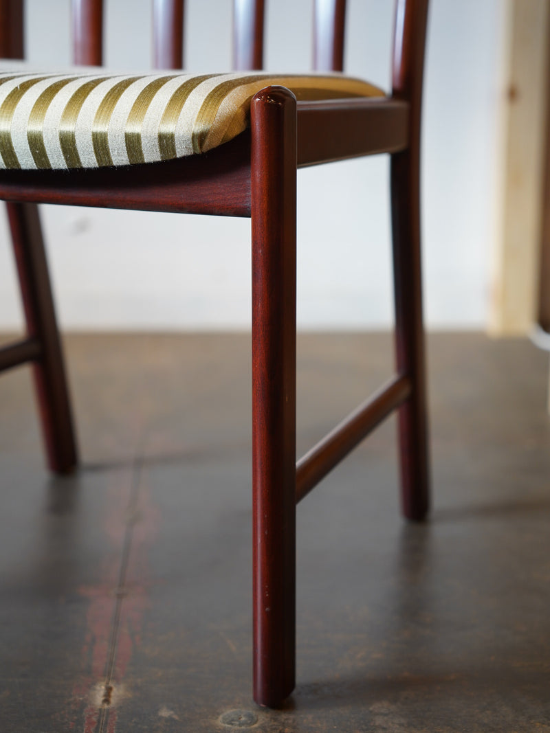 ウッド ダイニングチェア <br> 大和店 - ヴィンテージ SHARK ATTACK