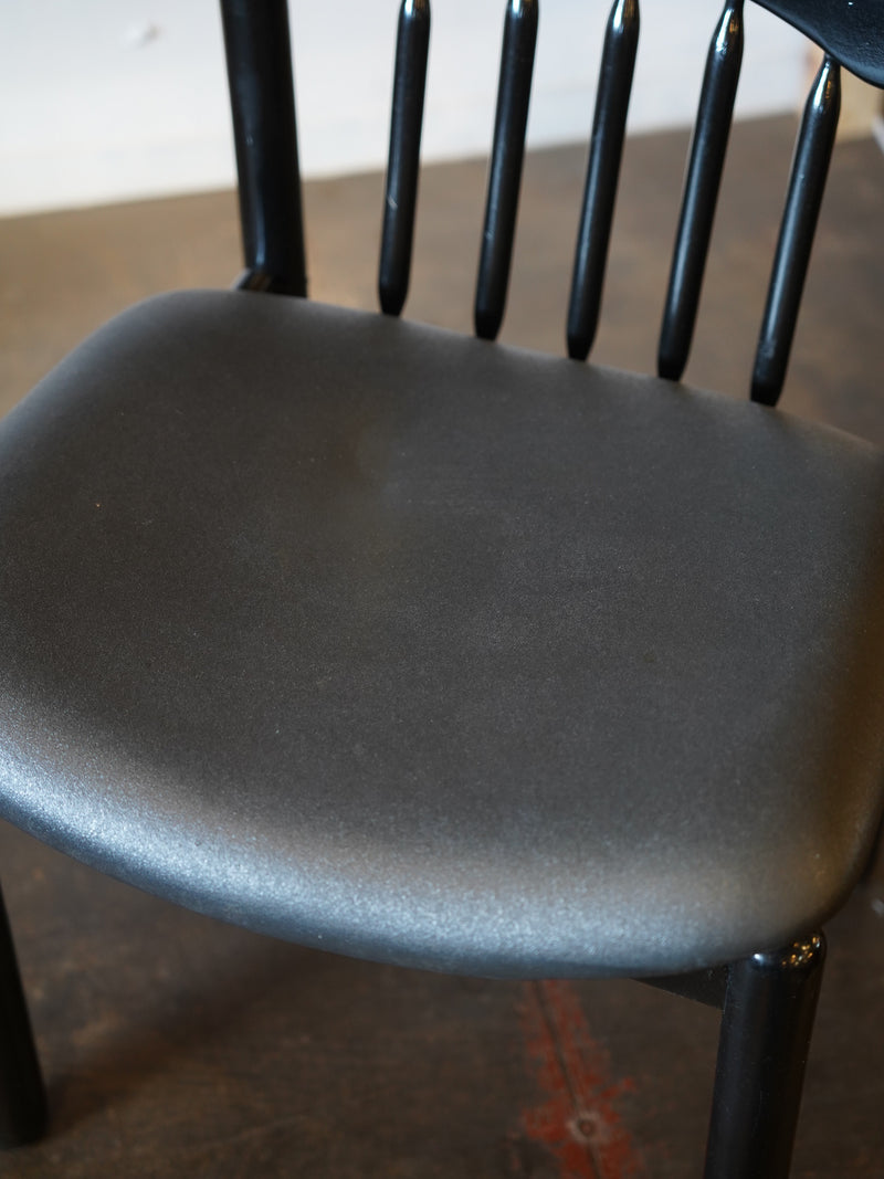 ダイニングチェア <br> 大和店 - ヴィンテージ SHARK ATTACK