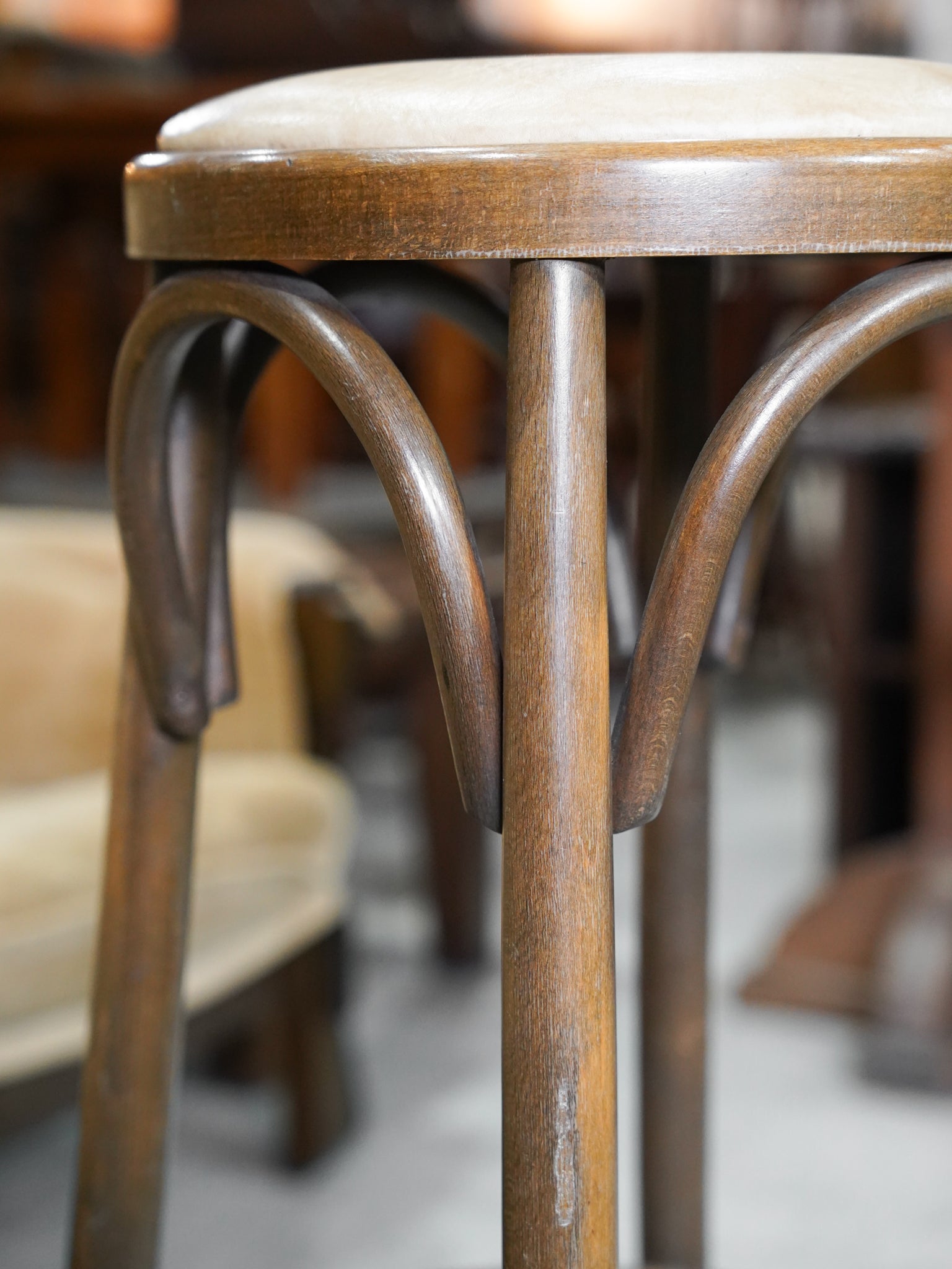 オークウッド ハイスツール - cerote antiques