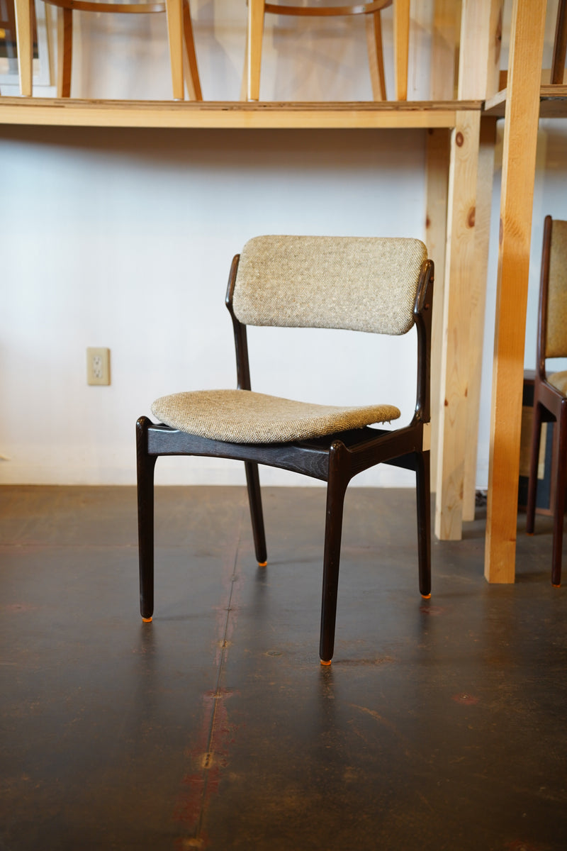 O.D. Møbler A-S<br>ダイニングチェア <br>Denmark<br>大和店 - ヴィンテージ SHARK ATTACK