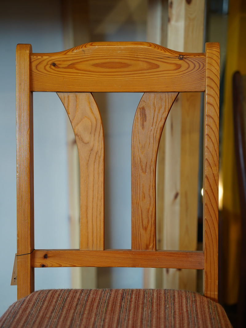 Findahls Møbler a/s<br>ダイニングチェア <br>Denmark<br> 大和店 - ヴィンテージ SHARK ATTACK