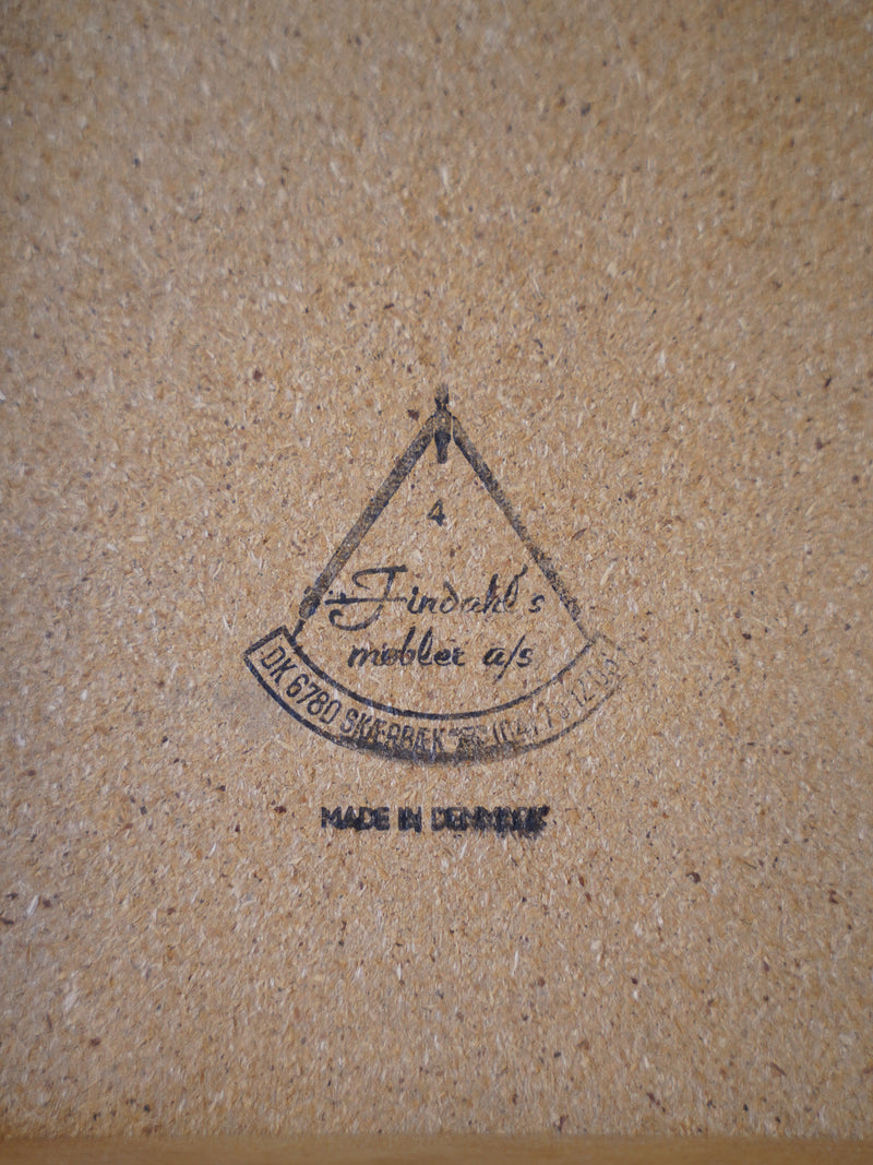 Findahls Møbler a/s<br>ダイニングチェア <br>Denmark<br> 大和店 - ヴィンテージ SHARK ATTACK