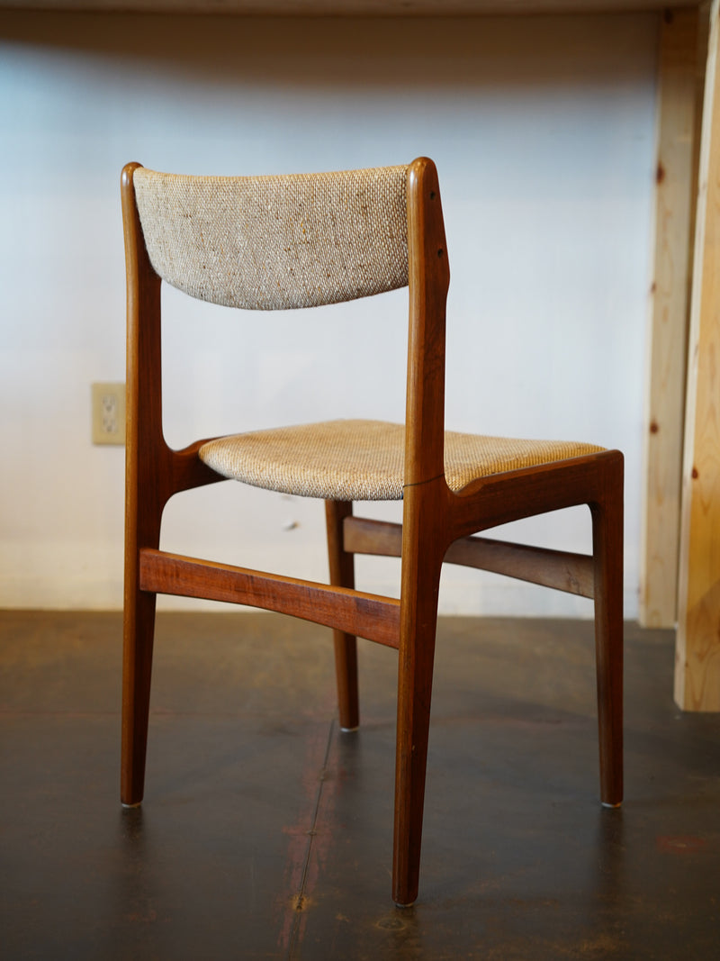 ダイニングチェア <br> 大和店 - ヴィンテージ SHARK ATTACK