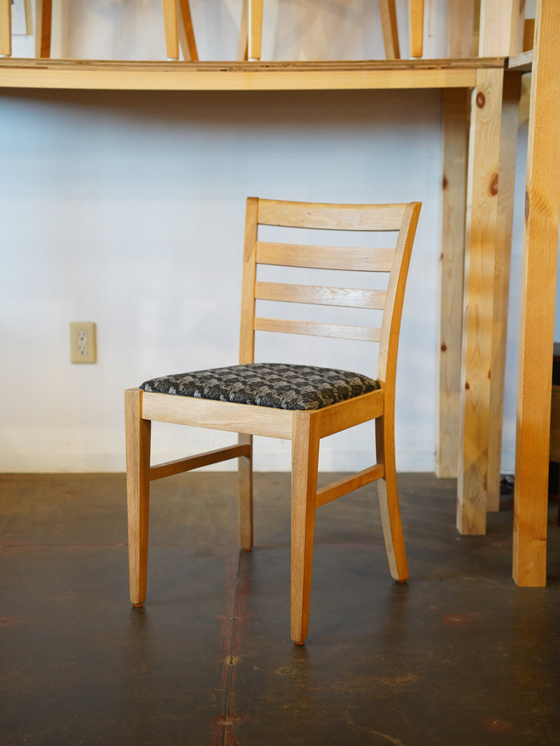 ダイニングチェア <br> 大和店 - ヴィンテージ SHARK ATTACK