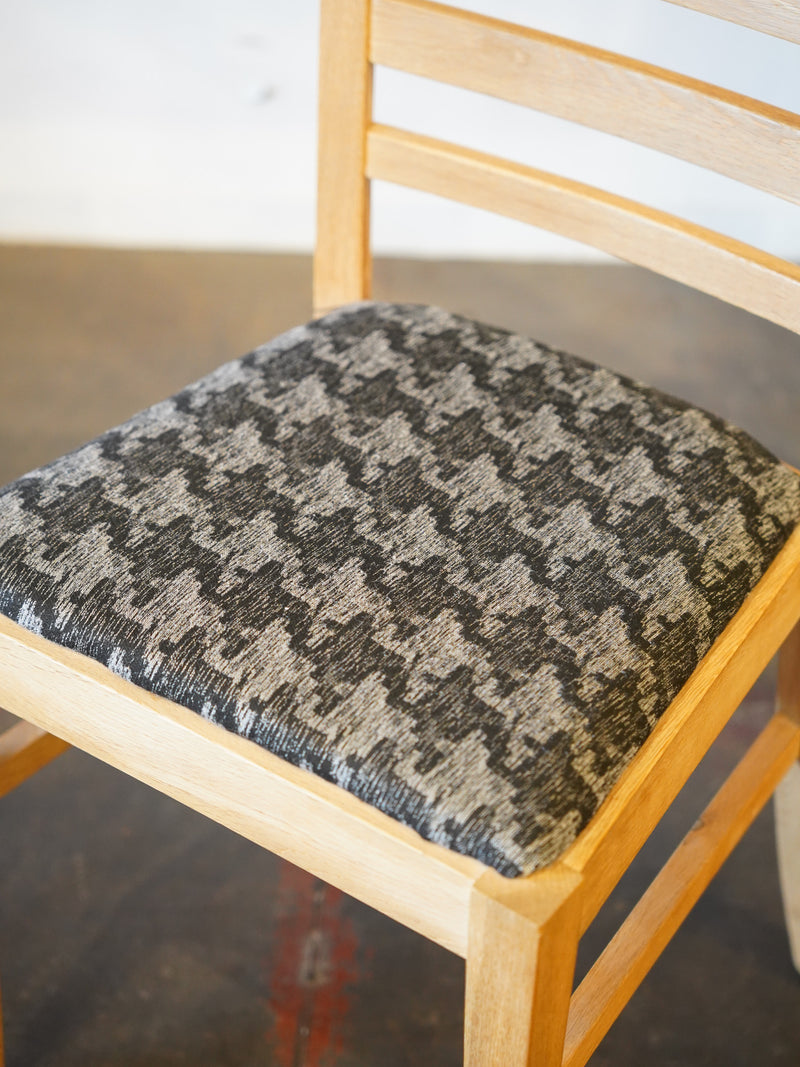 ダイニングチェア <br> 大和店 - ヴィンテージ SHARK ATTACK