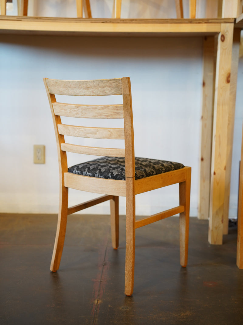 ダイニングチェア <br> 大和店 - ヴィンテージ SHARK ATTACK