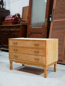 オークウッドチェスト <br>TAMAGAWA BASE HOLD・ITY - ヴィンテージ SHARK ATTACK