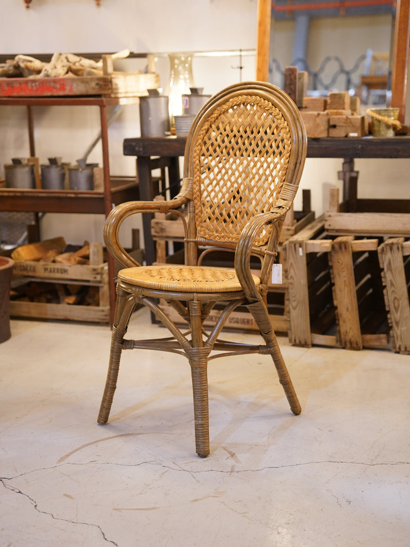 ラタン アームチェア <br> 大和店 - ヴィンテージ SHARK ATTACK