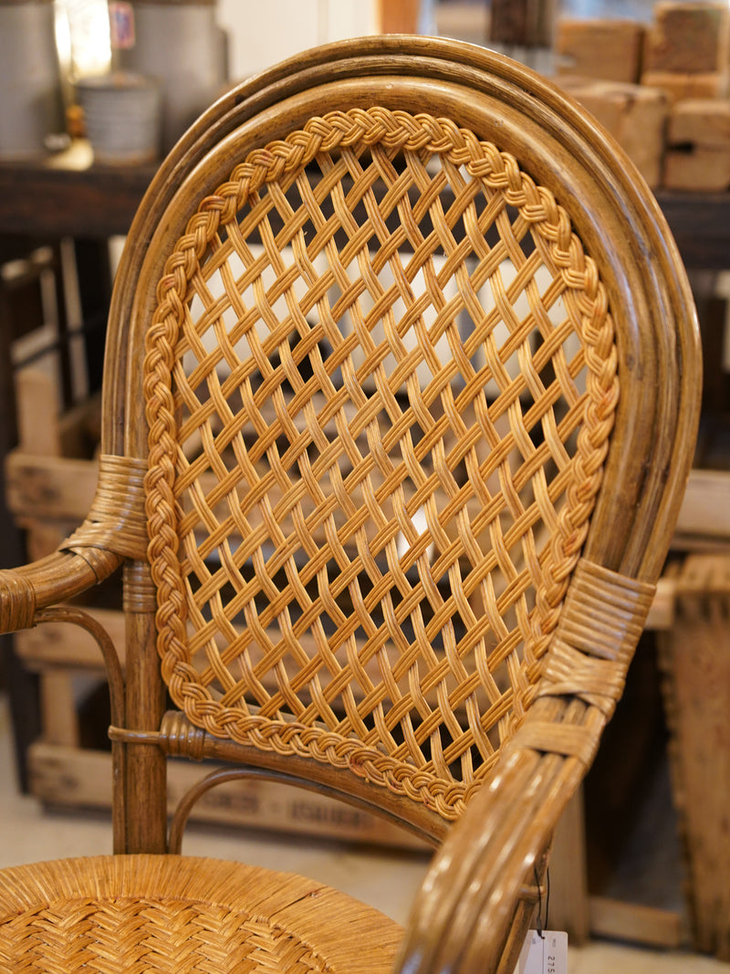 ラタン アームチェア <br> 大和店 - ヴィンテージ SHARK ATTACK