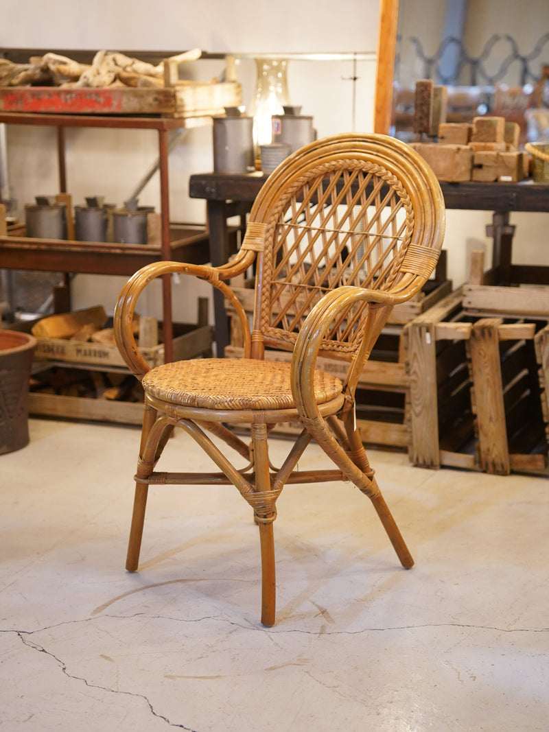 ラタン アームチェア <br> 大和店 - ヴィンテージ SHARK ATTACK