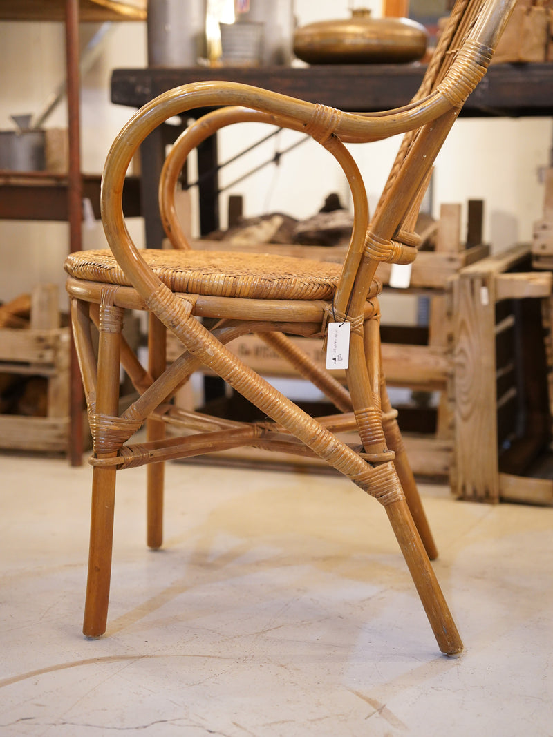 ラタン アームチェア <br> 大和店 - ヴィンテージ SHARK ATTACK