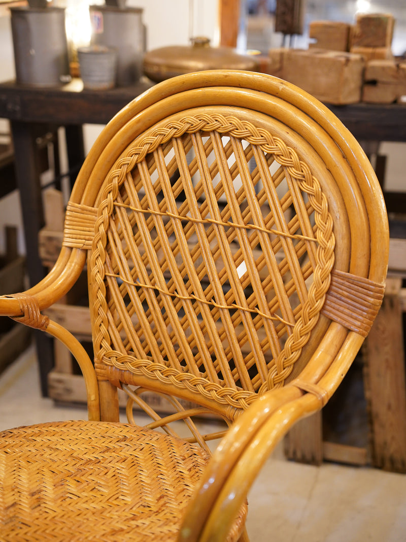 ラタン アームチェア <br> 大和店 - ヴィンテージ SHARK ATTACK