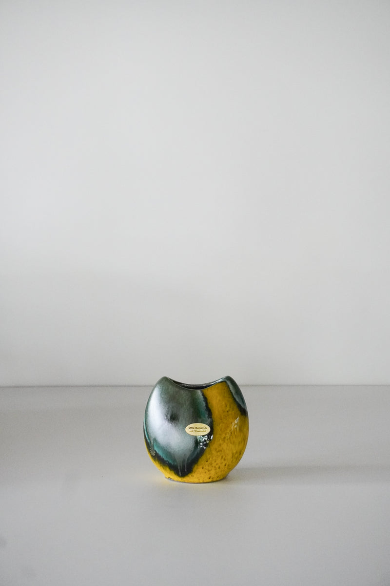 Otto Keramik <br>Vase 2841 <br>Otto Keramik Tokyo・大阪店・reload店 - ヴィンテージ SHARK ATTACK