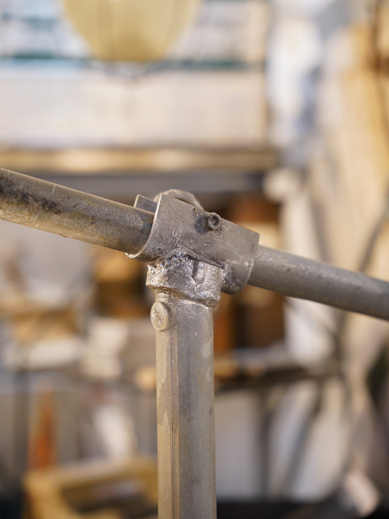 アイアン フロアランプ <br> 大和店 - ヴィンテージ SHARK ATTACK