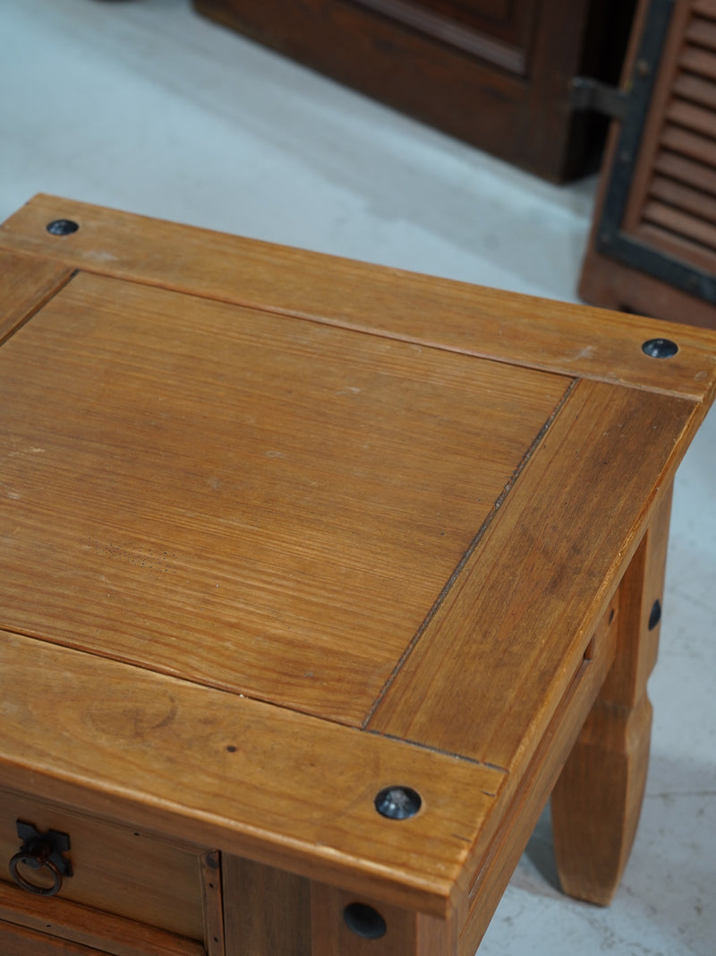 ヴィンテージウッドサイドテーブル SHARK ATTACK 送料込 チーク ウッドサイドテーブルヴィンテージ大阪店