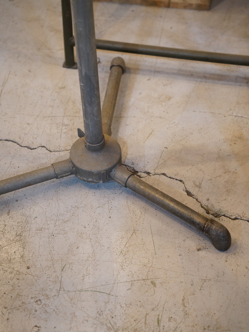 アイアン フロアランプ <br> 大和店 - ヴィンテージ SHARK ATTACK