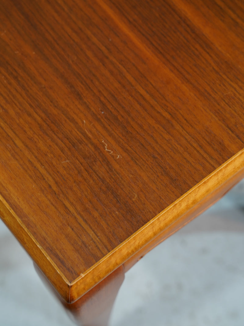 チークウッドサイドテーブル <br> 大和店 - ヴィンテージ SHARK ATTACK