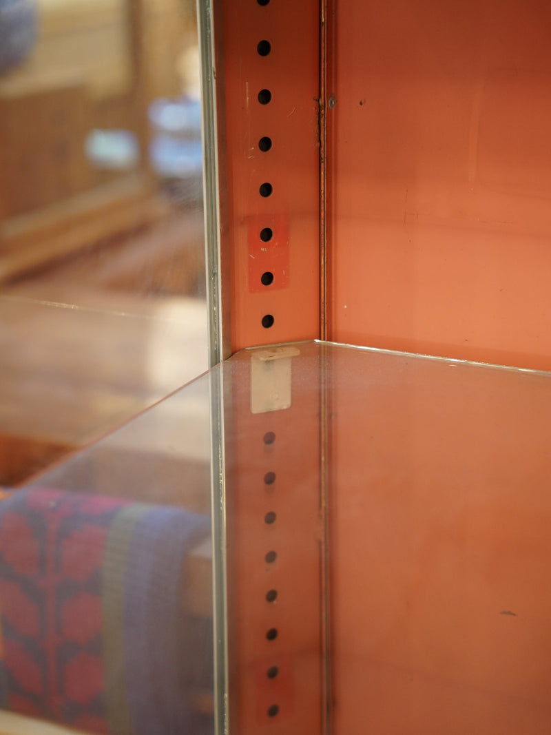 メディカルショーケース / アイアンガラスショーケース <br> 大和店 - ヴィンテージ SHARK ATTACK