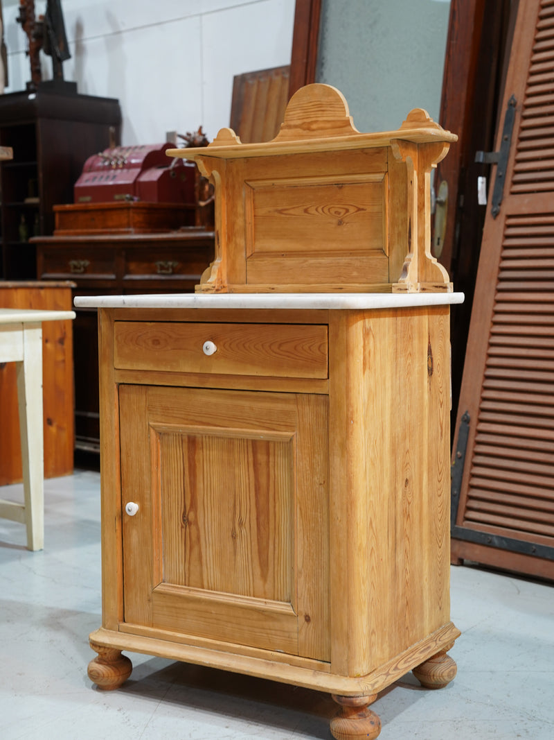 マーブルトップキャビネット <br> 大和店 - ヴィンテージ SHARK ATTACK