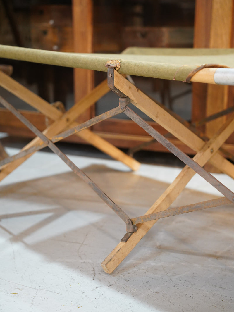 フォールディングベッド/ベンチ <br> 大和店 - ヴィンテージ SHARK ATTACK