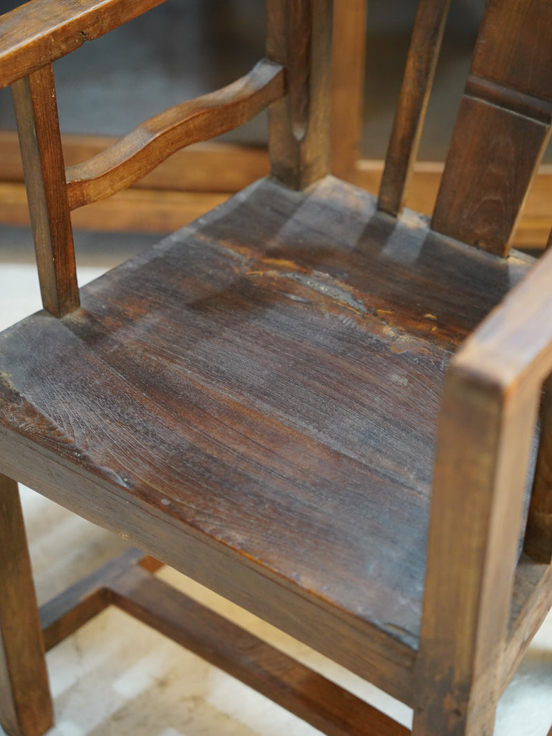 ウッド アームチェア <br> 大和店 - ヴィンテージ SHARK ATTACK