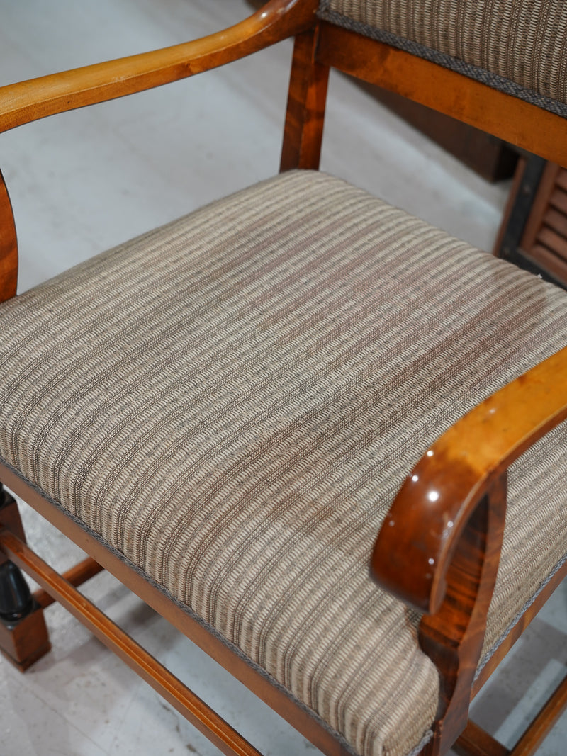 ファブリックアームチェア <br>TAMAGAWA BASE - ヴィンテージ SHARK ATTACK