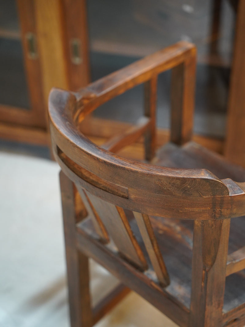 ウッド アームチェア <br> 大和店 - ヴィンテージ SHARK ATTACK