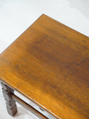 オークウッド サイドテーブル <br> 大和店 - ヴィンテージ SHARK ATTACK