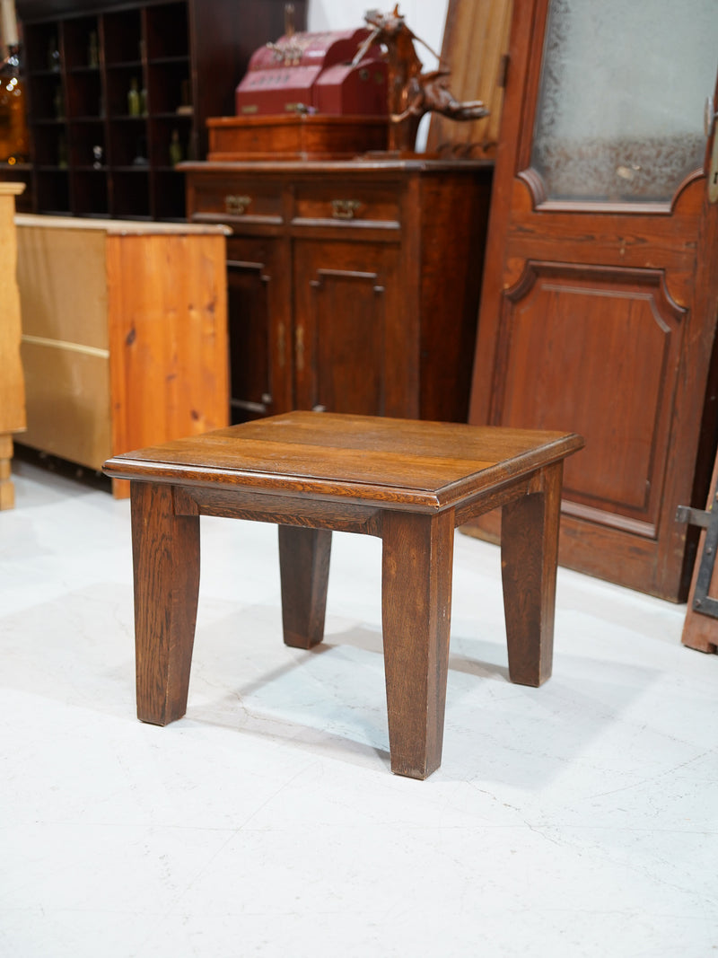 オークウッド スクエアテーブル <br> 大和店 - ヴィンテージ SHARK ATTACK