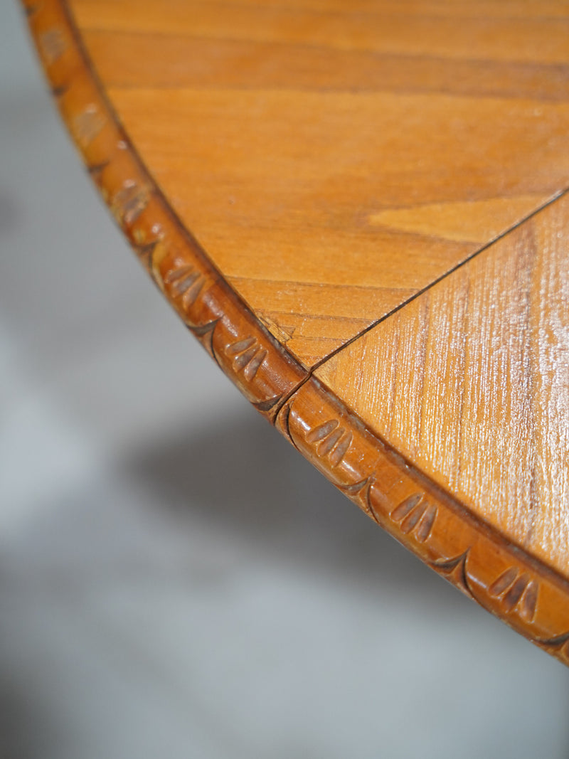 ウッドラウンドテーブル<br> 大和店 - ヴィンテージ SHARK ATTACK