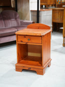 ウッドナイトテーブル<br> 大和店 - ヴィンテージ SHARK ATTACK