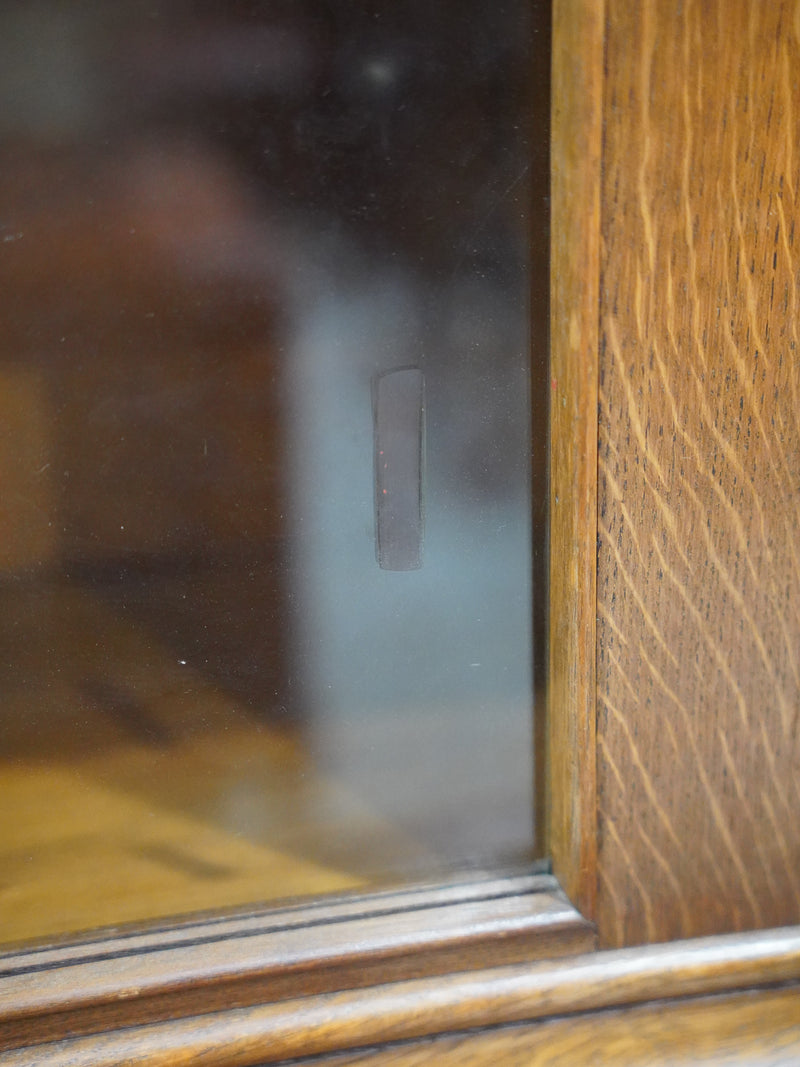 ウッドサイドボード<br> 大和店 - ヴィンテージ SHARK ATTACK