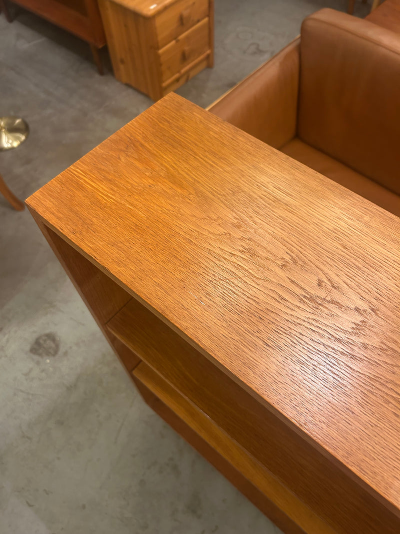 オークウッド ブックシェルフ <br>大阪店 - ヴィンテージ SHARK ATTACK